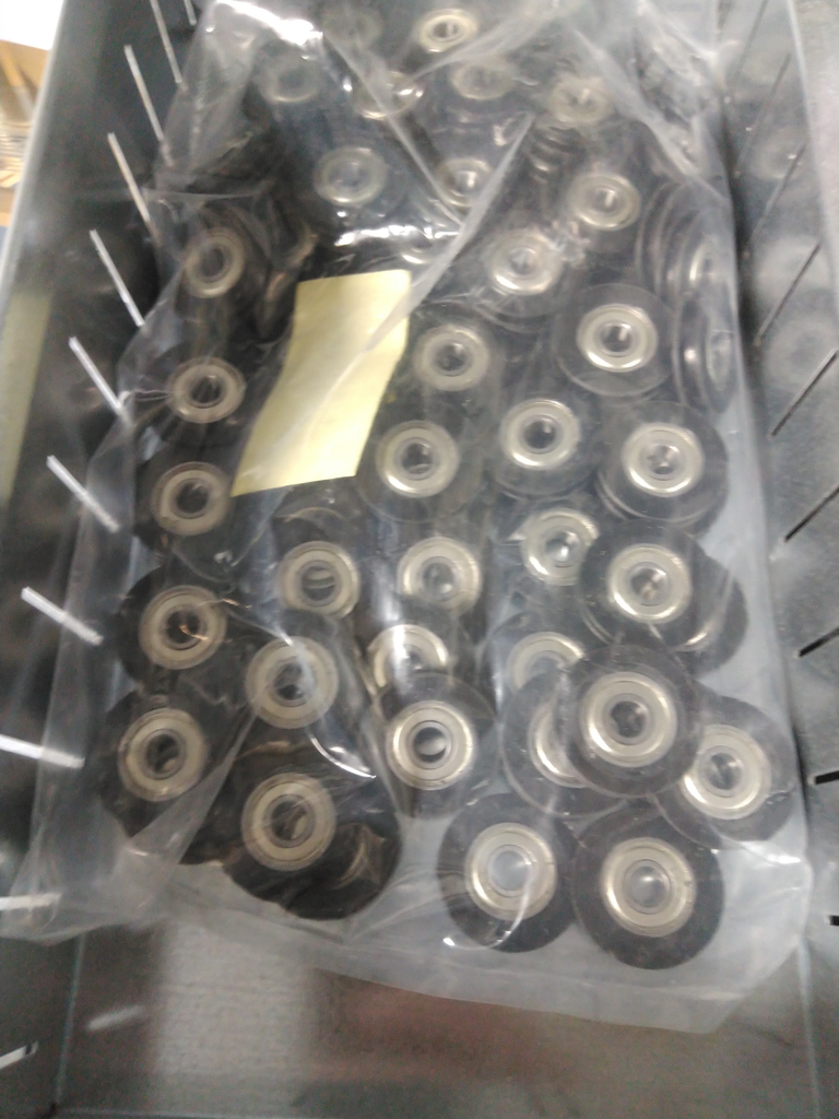 Hollandia wieltjes met kogellager - set of rollers (32x 38mm / 16 x 34mm)