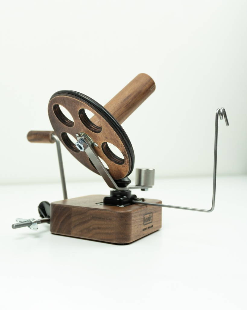Louet Ball Winder (Walnut)