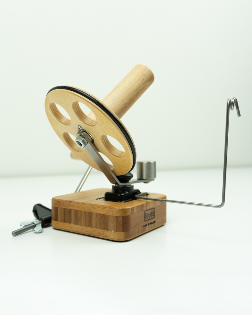 Louet Ball Winder (Bamboo)