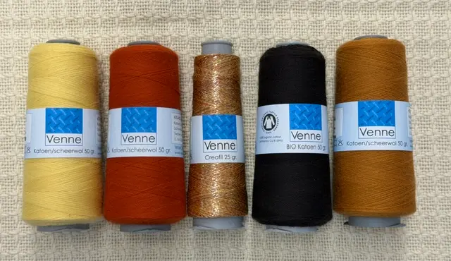 SALE: Garne-set Amber 